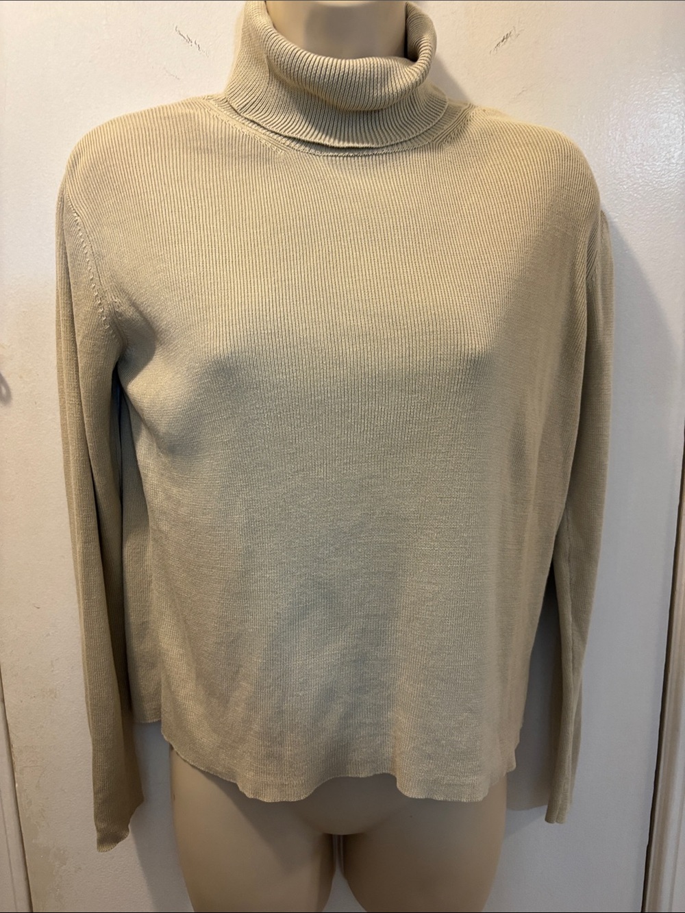 Leyla Mitra Vintage Silk Tan Turtleneck Cropped Rib Knit Minimalist Small 26-455
